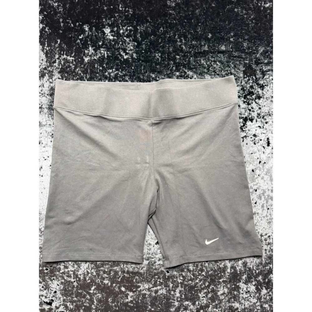 Nike Sportswear Leg-A-See Womens 3X Black High Rise Bike Shorts CT0634-010